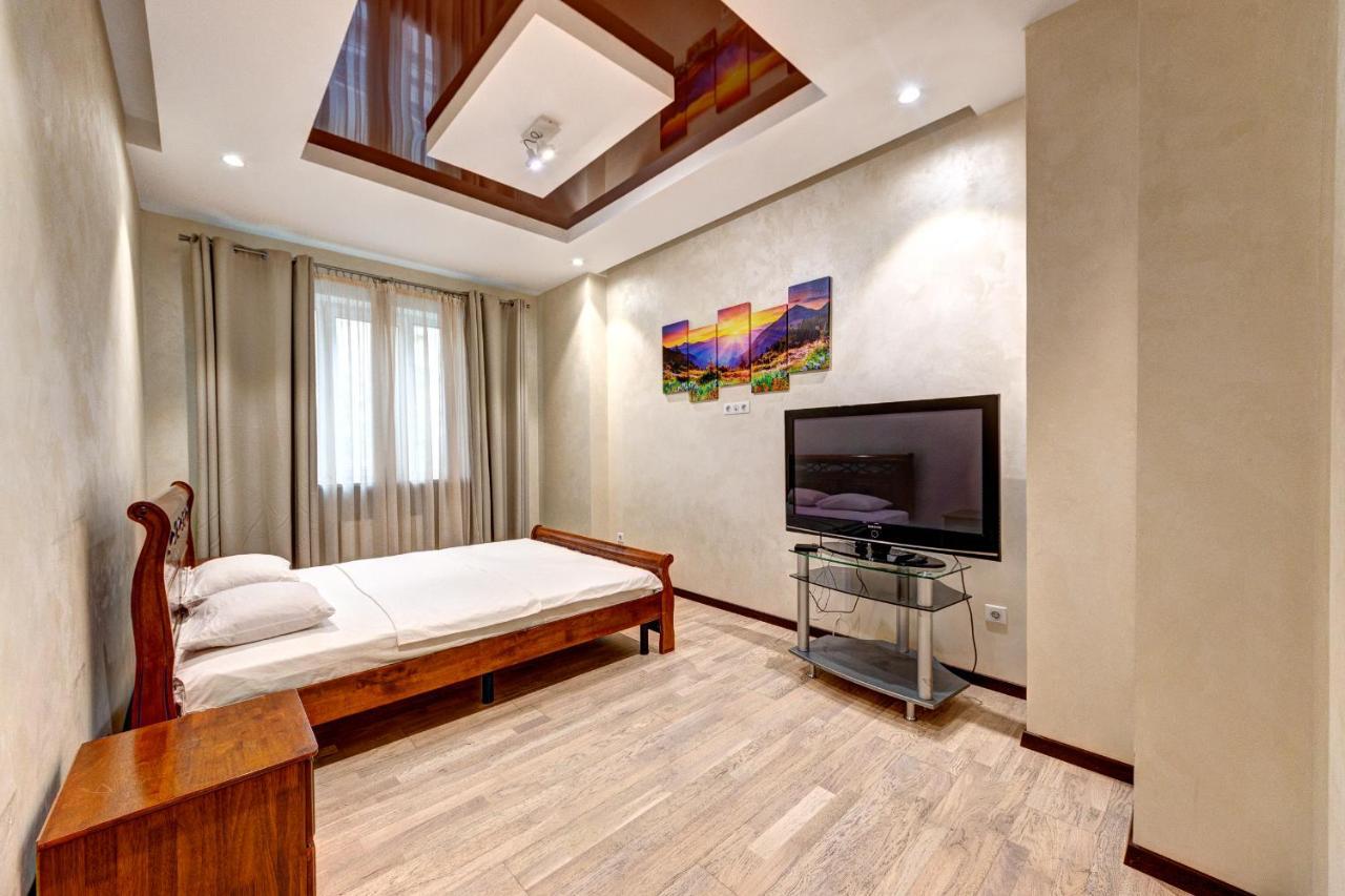 Apartments Near Kiev Botanical Garden Ym.Hryshka מראה חיצוני תמונה